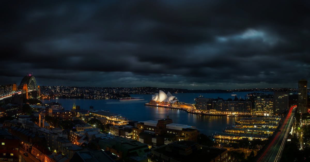 Do you need to turn off water to change shower faucet?