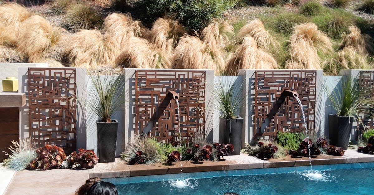 Does vinegar clear clogged drains?